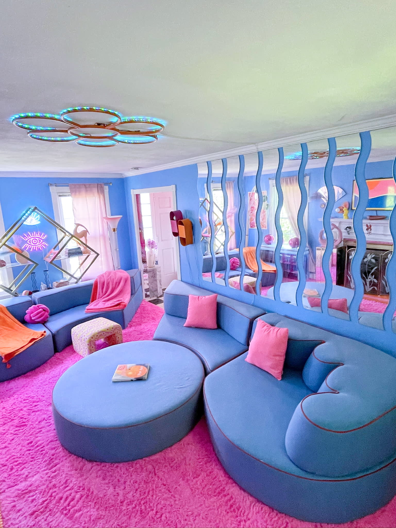 Tour a Barbie-Inspired Connecticut Home — Photos | Apartment Therapy